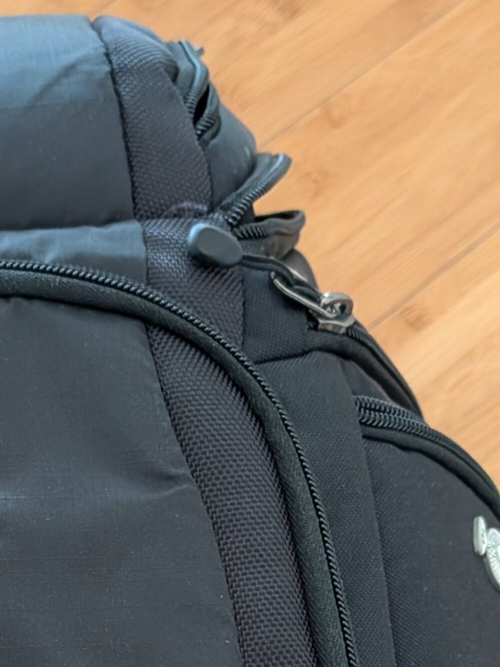 Case Logic DSLR camera backpack - Picture 7 of 7